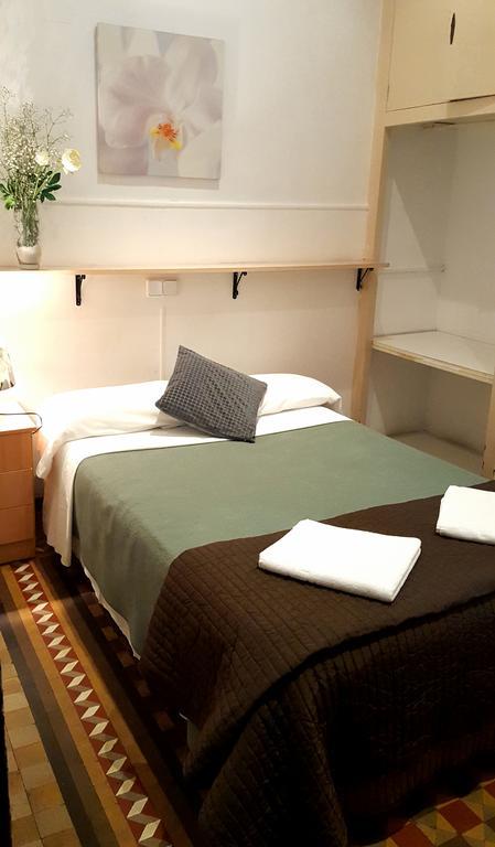 Hostal Lima Barselona Dış mekan fotoğraf